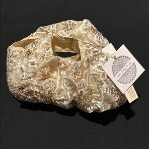 Viral T•J•maxx Beaded & Embroidered Cream Floral Clutch